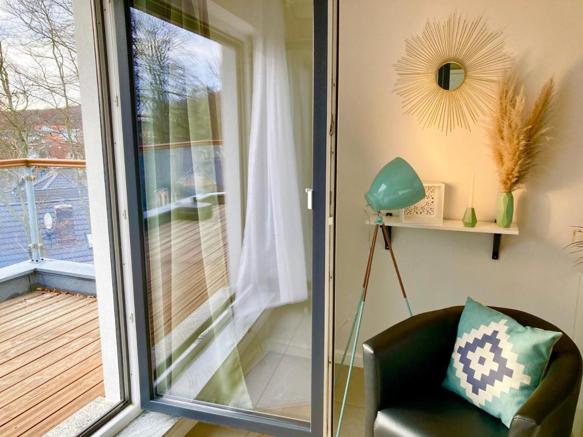 Strandhaus Manatee Mit Sauna Und Kamin Sellin Kültér fotó