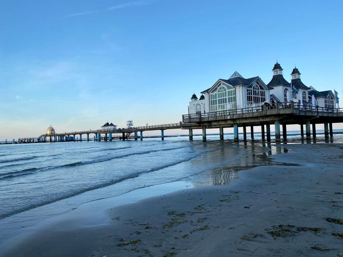 Strandhaus Manatee Mit Sauna Und Kamin Sellin Kültér fotó