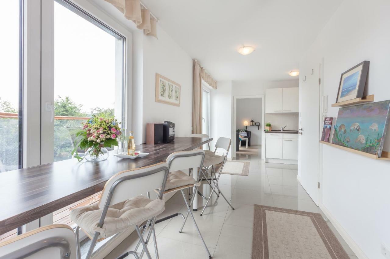 Strandhaus Manatee Mit Sauna Und Kamin Sellin Kültér fotó