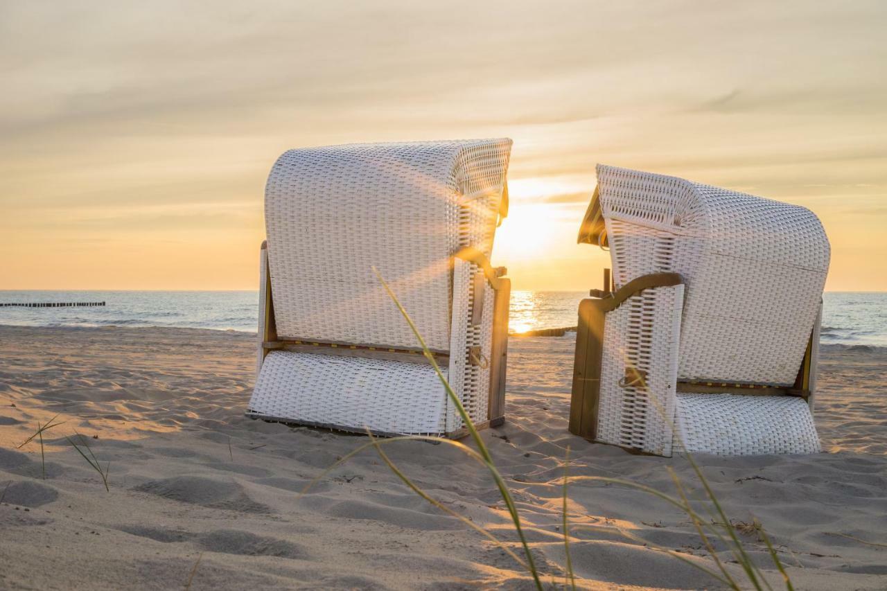 Strandhaus Manatee Mit Sauna Und Kamin Sellin Kültér fotó