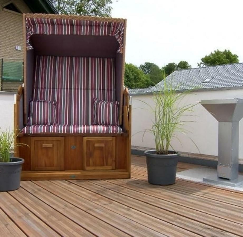 Strandhaus Manatee Mit Sauna Und Kamin Sellin Kültér fotó