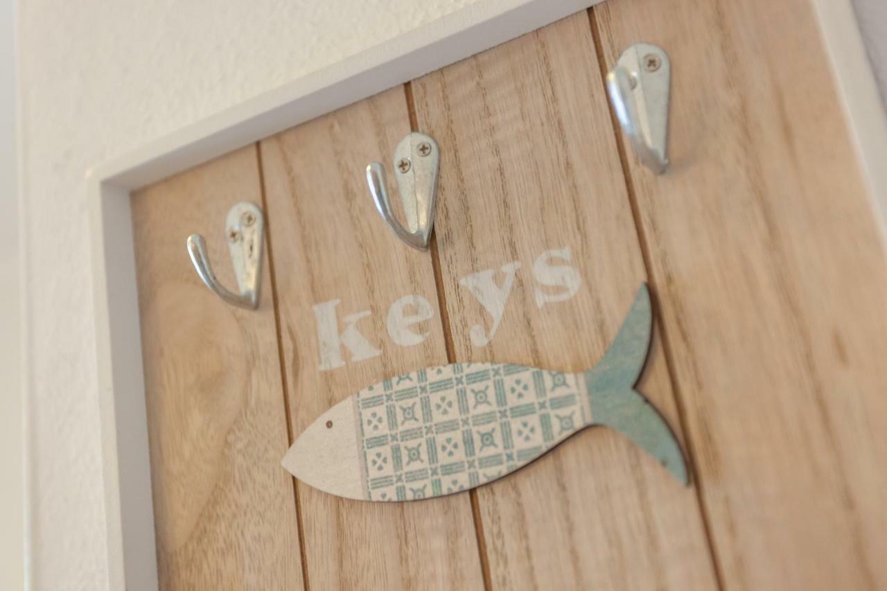 Strandhaus Manatee Mit Sauna Und Kamin Sellin Kültér fotó
